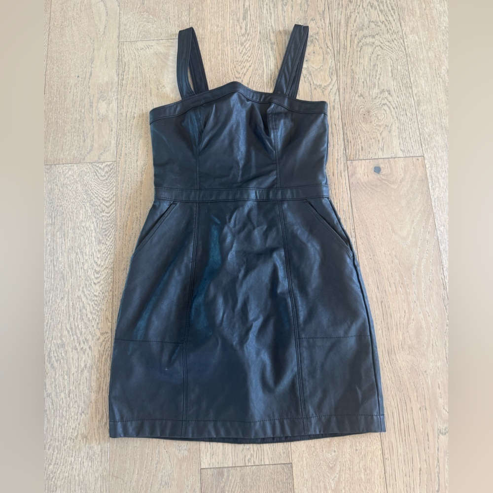 ABERCROMBIE & FITCH Black Faux Vegan Leather Mini Dress Womens XS